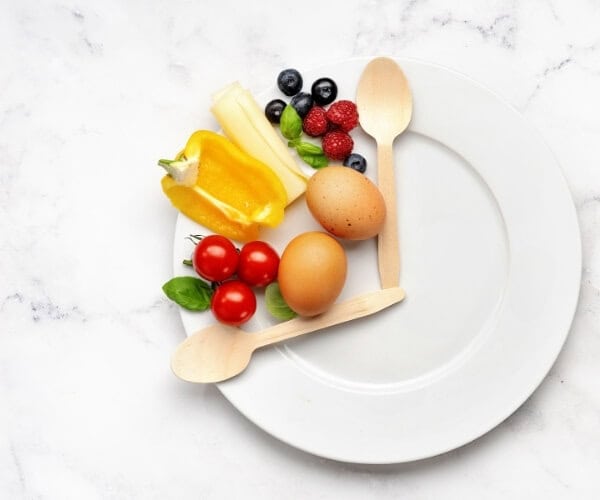 Fasten und Entgiften mit gesunder Ernährung
